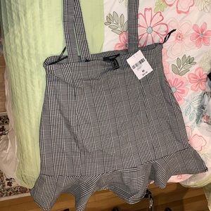 FOREVER 21- Plaid skirt overalls w/ ruffle bottom